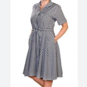 Emerald Sundae ✨NWTs✨ Gingham Button down tie waist dress